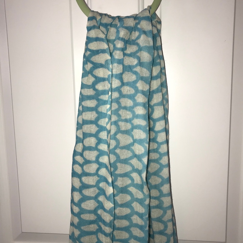 NWT Isabel Harvey oblong scarf